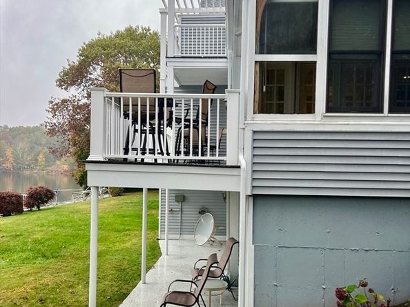 22 Union Point Rd 22, Webster MA 01570