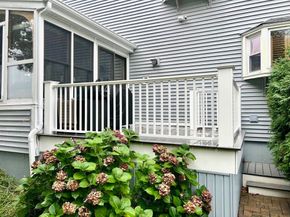 22 Union Point Rd 22, Webster MA 01570