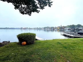 22 Union Point Rd 22, Webster MA 01570