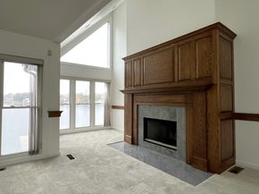 22 Union Point Rd 22, Webster MA 01570