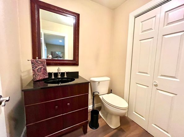 22 Union Point Rd 22, Webster MA 01570