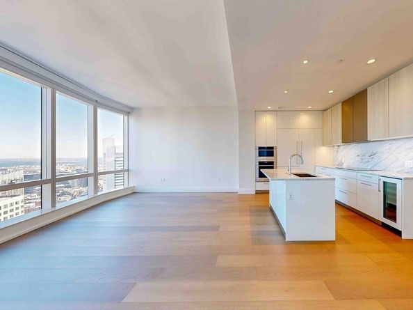 240 Devonshire Street 4811, Boston MA 02110