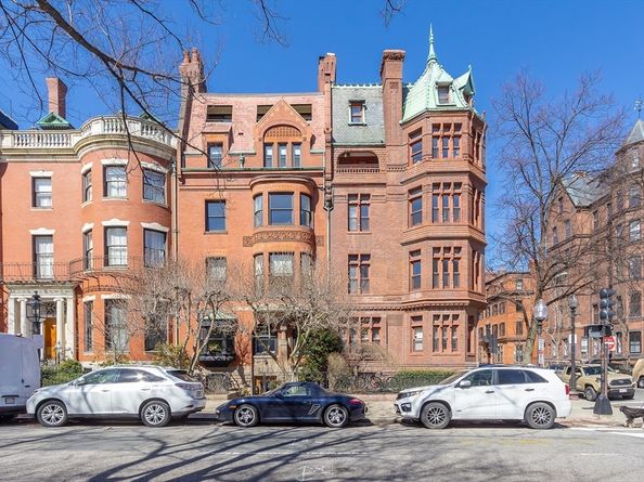 197 Commonwealth 1, Boston MA 02116