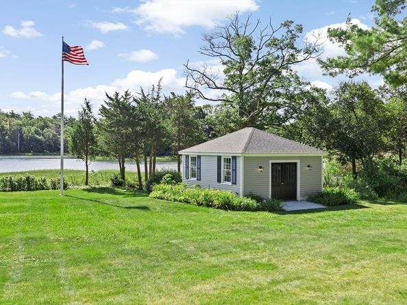 30 Black Horse Ln, Cohasset MA 02025