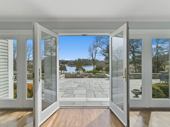 30 Black Horse Ln, Cohasset MA 02025