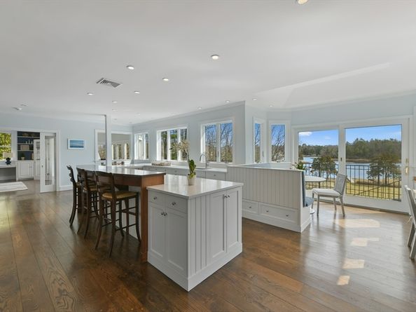 30 Black Horse Ln, Cohasset MA 02025