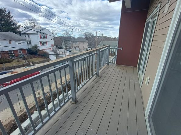 10 Franklin Ave 402, Revere MA 02151