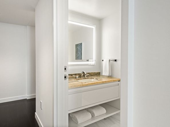 150 Seaport Blvd 11E, Boston MA 02210