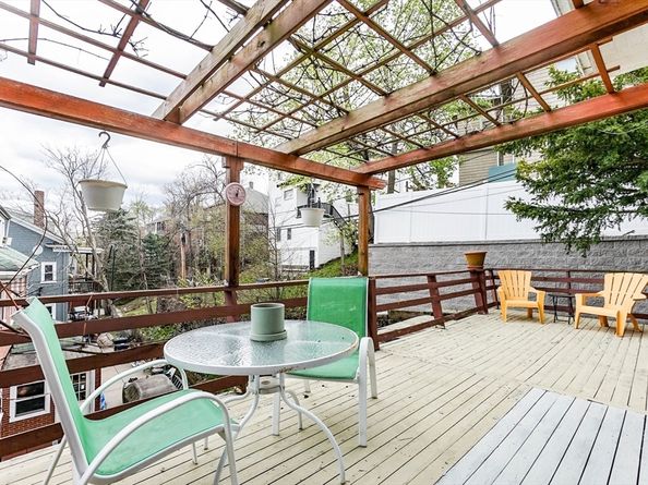 51 Wallingford Rd, Boston MA 02135