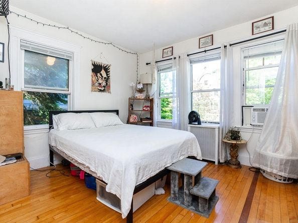 51 Wallingford Rd, Boston MA 02135