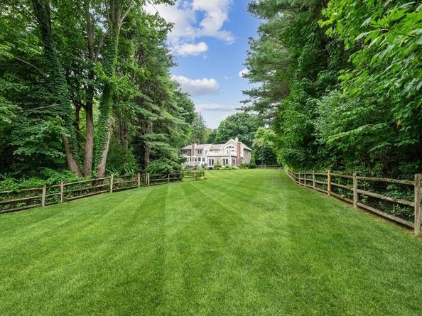 758 South Street, Needham MA 02492