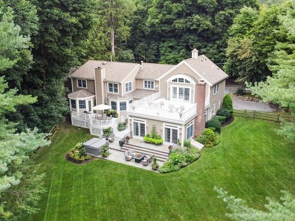 758 South Street, Needham MA 02492