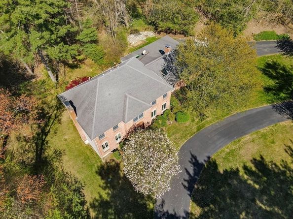 33 Whichita Rd, Medfield MA 02052