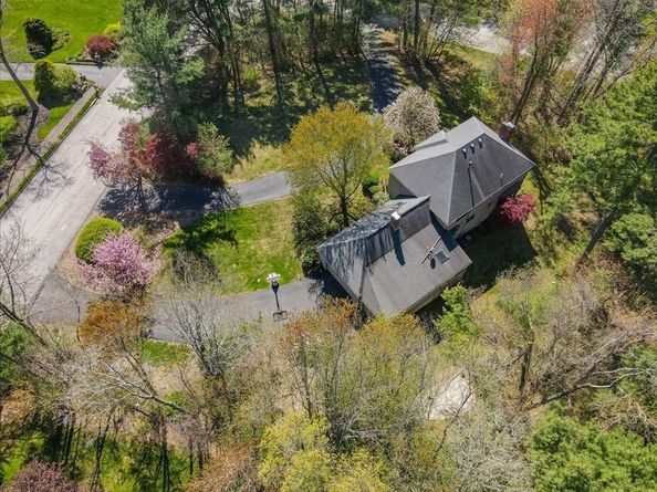 33 Whichita Rd, Medfield MA 02052
