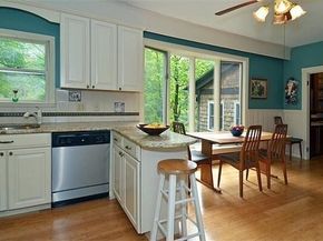 36 Dexter Rd, Newton MA 02460