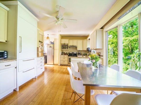 36 Dexter Rd, Newton MA 02460