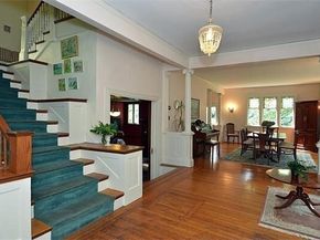 36 Dexter Rd, Newton MA 02460