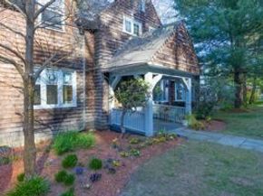 36 Dexter Rd, Newton MA 02460