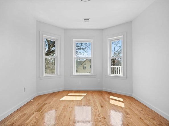 33 Kenberma Road 3, Boston MA 02124
