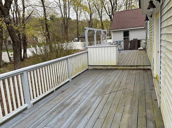 73 Wareham St, Middleboro MA 02346