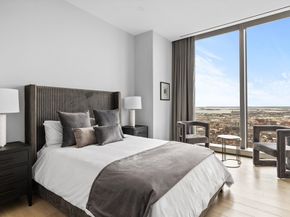 1 Dalton Street 4703/4704, Boston MA 02115