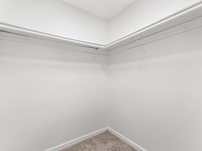 8 Shadowbrook Ln 39, Milford MA 01757