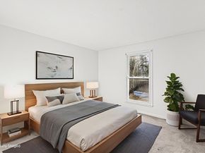 8 Shadowbrook Ln 39, Milford MA 01757