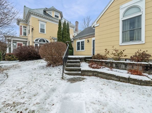 158 Lowell St 4, Peabody MA 01960