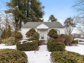 559 Merriam Ave, Leominster MA 01453