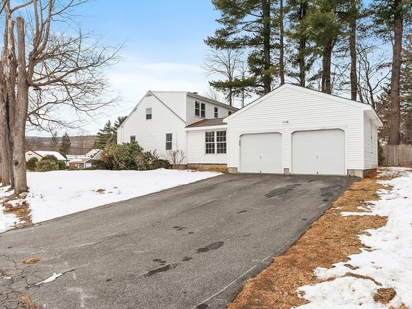 559 Merriam Ave, Leominster MA 01453