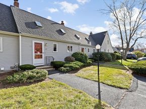 52 Liberty St L3, Plymouth MA 02360