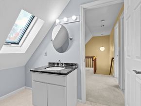 52 Liberty St L3, Plymouth MA 02360