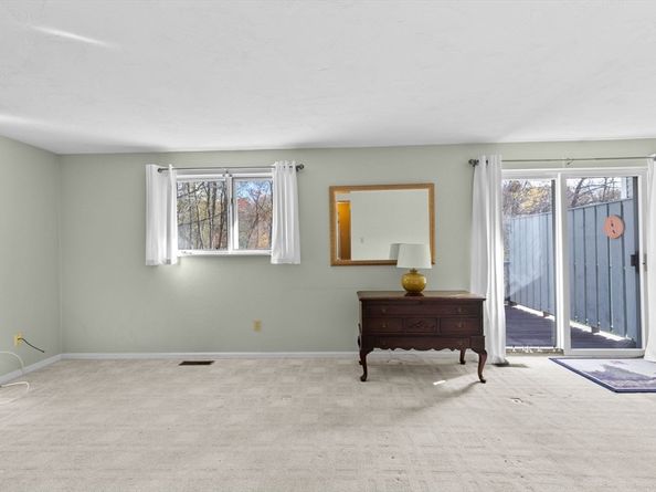 52 Liberty St L3, Plymouth MA 02360