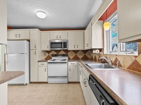 52 Liberty St L3, Plymouth MA 02360
