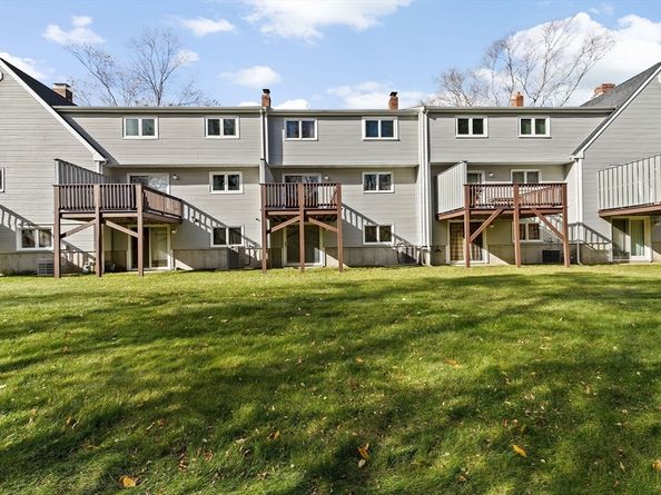 52 Liberty St L3, Plymouth MA 02360