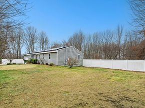 252 Pleasantdale Rd, Rutland MA 01543
