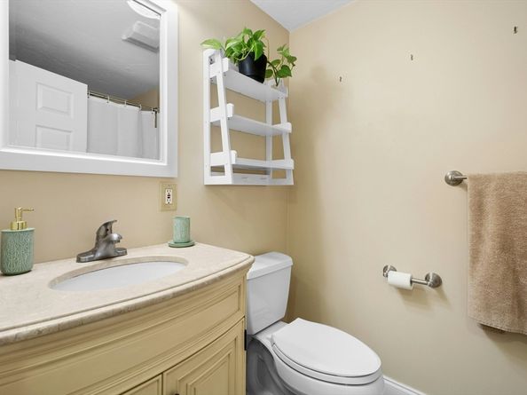 252 Pleasantdale Rd, Rutland MA 01543