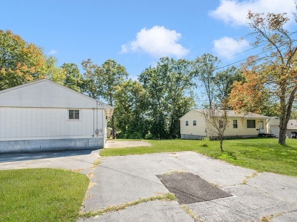 119 Susanne Drive, Northbridge MA 01588