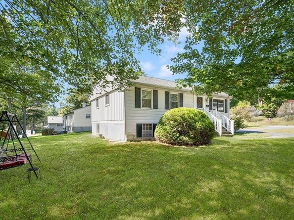 119 Susanne Drive, Northbridge MA 01588