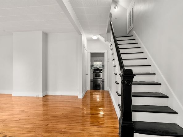 4 Albert Street, Worcester MA 01610