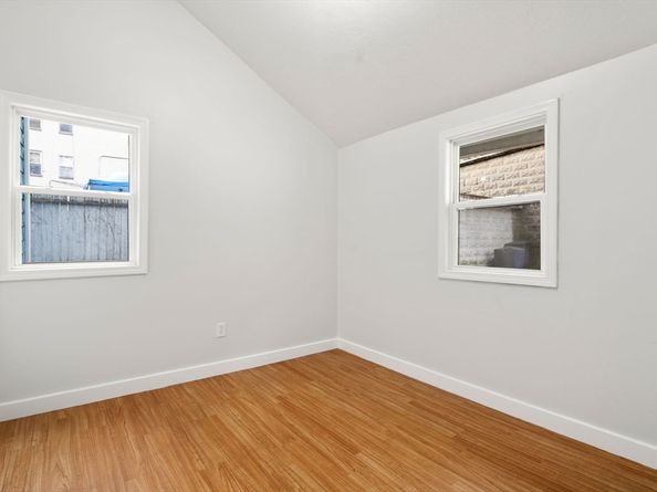 4 Albert Street, Worcester MA 01610