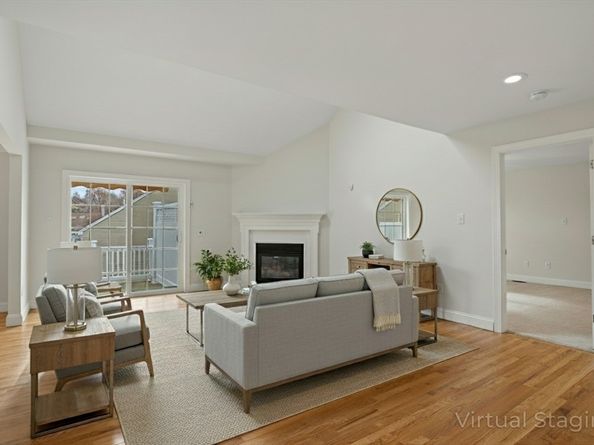 71 Hillside Village Drive 71, West Boylston MA 01583