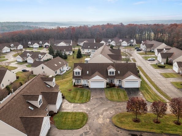 71 Hillside Village Drive 71, West Boylston MA 01583