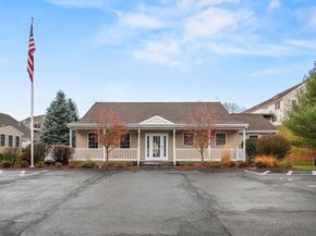 71 Hillside Village Drive 71, West Boylston MA 01583
