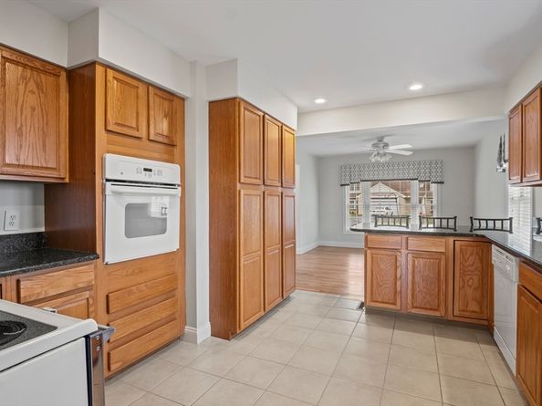 71 Hillside Village Drive 71, West Boylston MA 01583