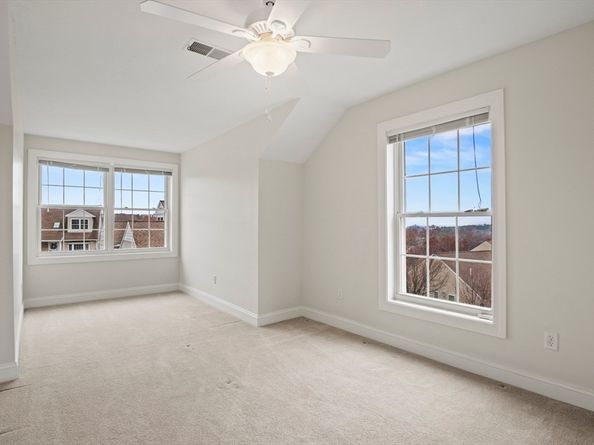 71 Hillside Village Drive 71, West Boylston MA 01583