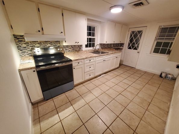 23 Lantern Lane, Halifax MA 02338