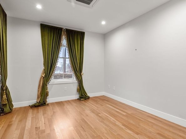 50 Market St 2, Ipswich MA 01938