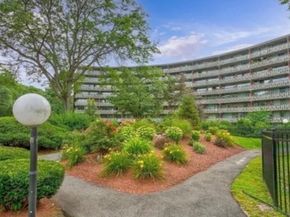 200 Swanton St 228, Winchester MA 01890