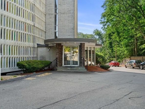 200 Swanton St 228, Winchester MA 01890